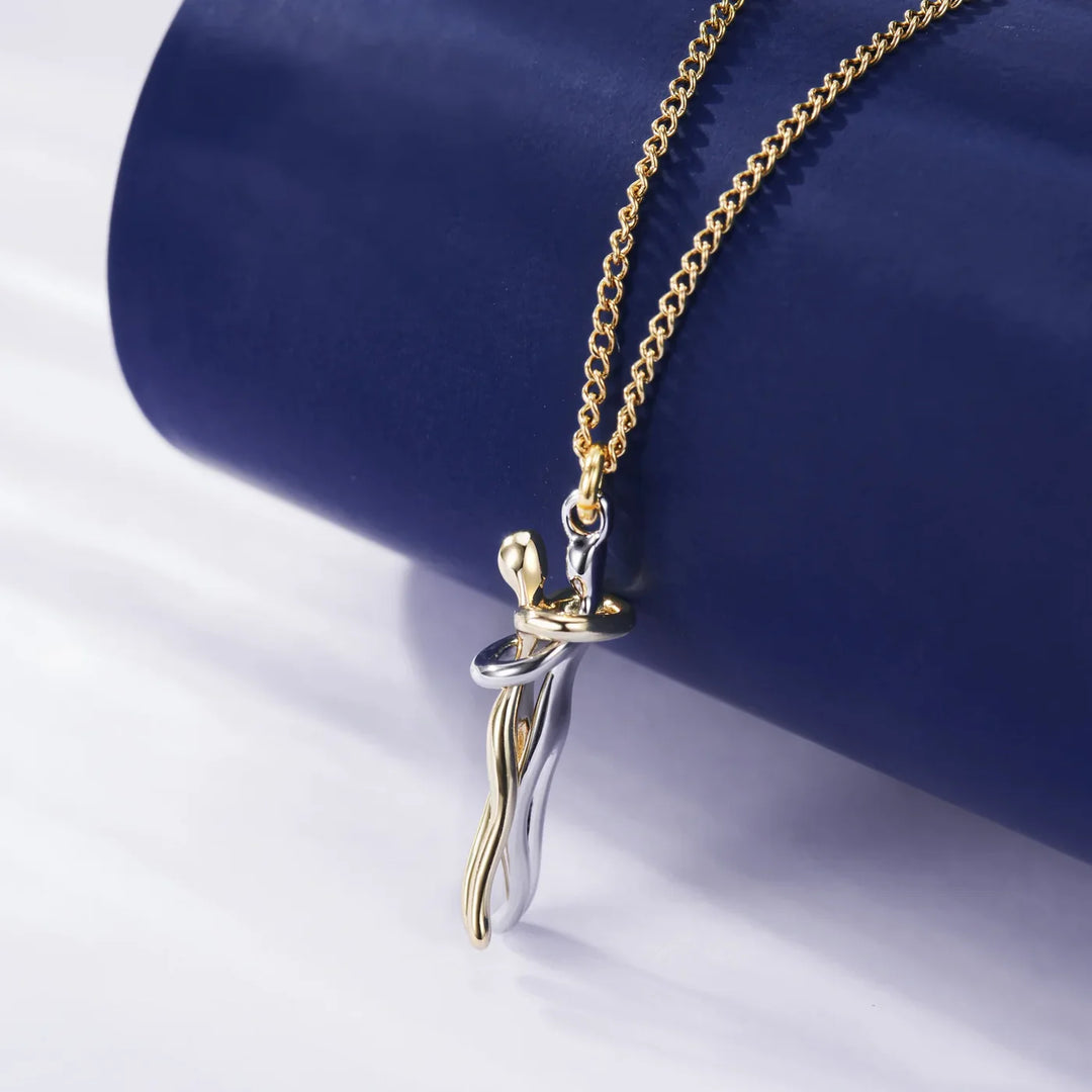 Collana Eternal Hug in oro 14K